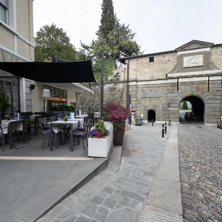Fuori Porta House 2*