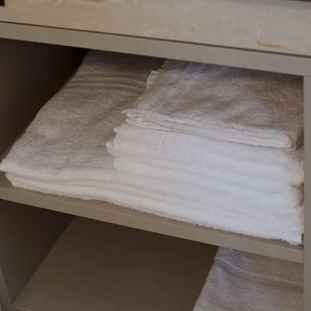 Fuori Porta House بيت ضيافة 4*