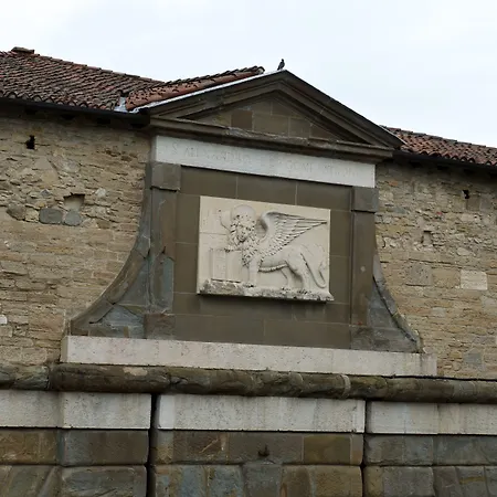 Fuori Porta House بيت ضيافة