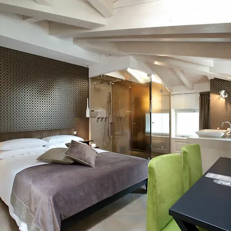 Fuori Porta House Affittacamere 2*