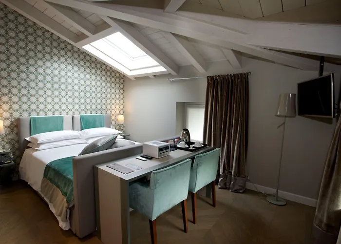 Fuori Porta House 4* Бергамо