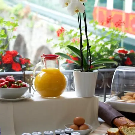 富力门之家旅馆 4*